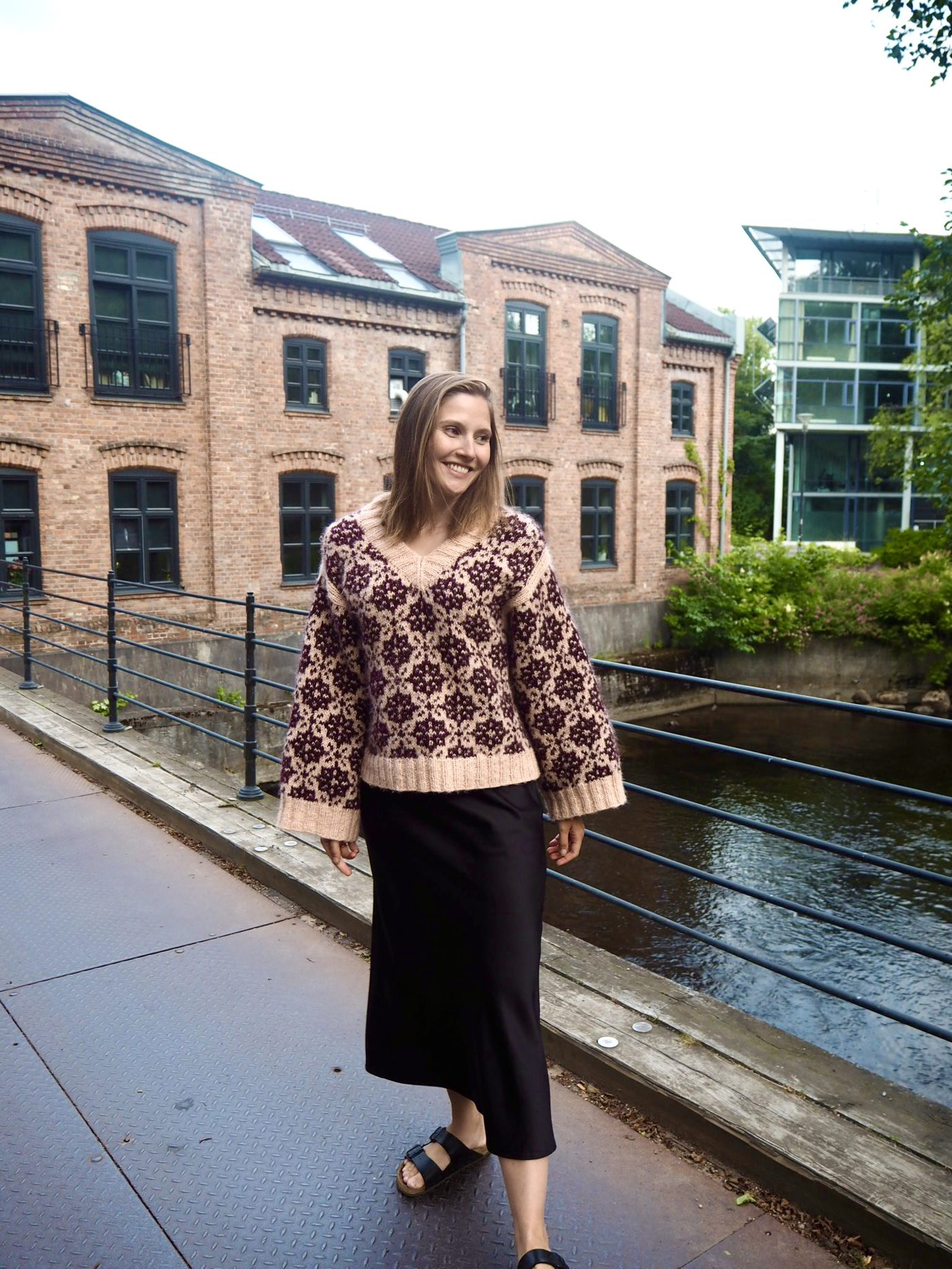 Stella Sweater sett forfra